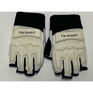 Taekwondo Gloves Half Finger Kickboxing GlovesTraining Light Workouts Sz Medium